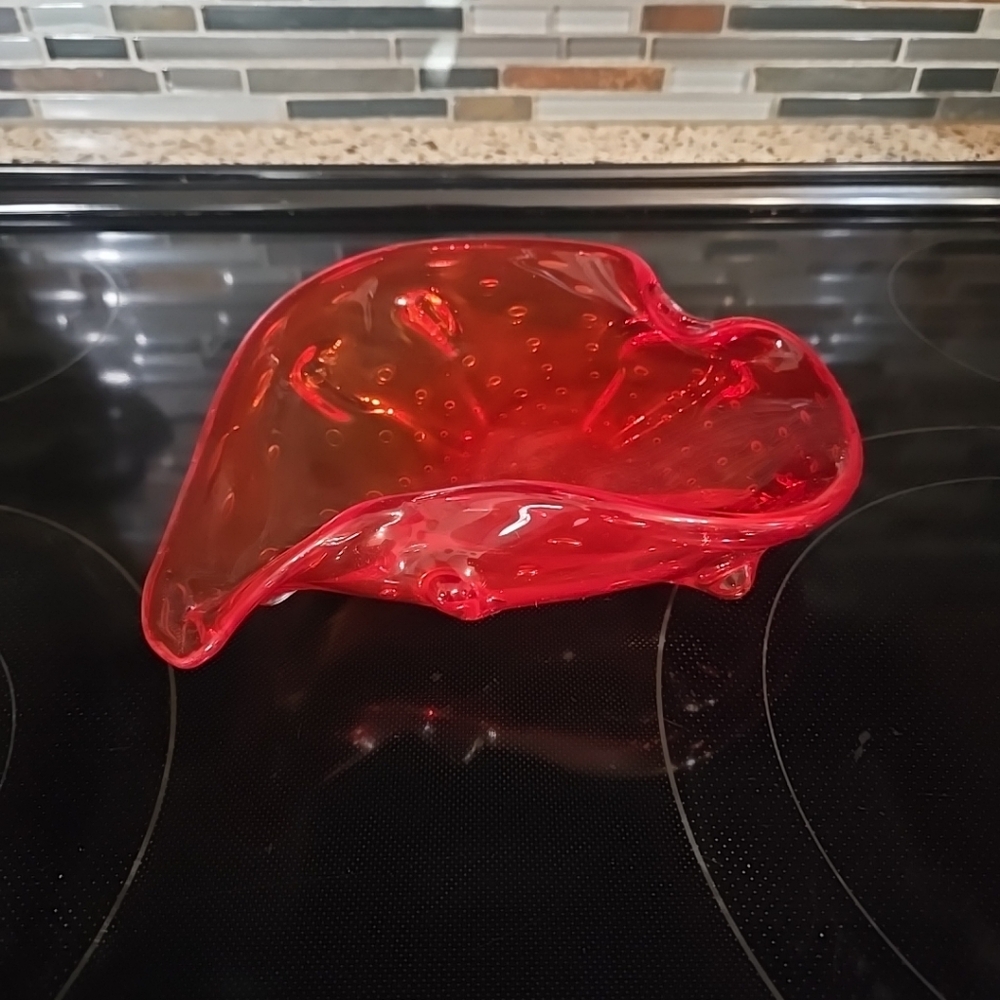 Murano Glass - Beautiful Red Strawberry Shaped Glass Bowl - Bullicante Design